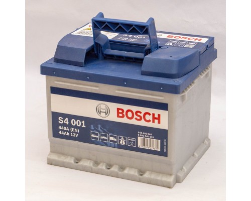 Акумулятор автомобільний 44Ah-12v Bosch S4001 (207х175х175) низький, R, EN440   0220