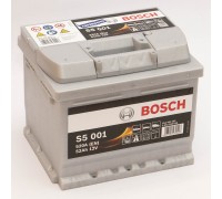 Акумулятор автомобільний 52Ah-12v Bosch S5001 (207х175х175), R, EN520
