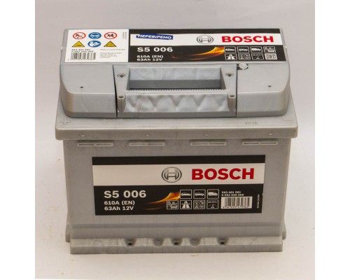 Акумулятор автомобільний 63Ah-12v Bosch S5006 (242х175х190), L, EN630